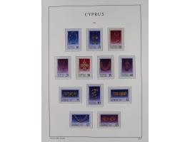 1960/2000, seemingly complete mint never hinged collection including miniature sheets.&nbsp;