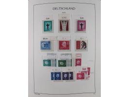 1948/90, in den Hauptnummern postfrische überkomplette Sammlung, dabei Mi.-Nr. 1-20 OR, 21-34 mit 33-34 OR (FA Schlegel BPP),