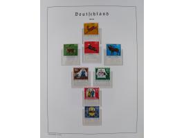 1948/90, in den Hauptnummern komplette postfrische Sammlung, fast alle Marken mit Bogen- bzw. Eckrand, einiges signiert, gute