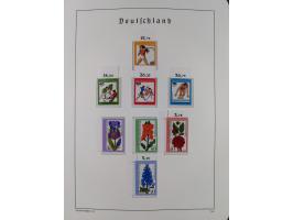 1948/90, in den Hauptnummern komplette postfrische Sammlung, fast alle Marken mit Bogen- bzw. Eckrand, einiges signiert, gute