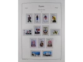 1974/99, seemingly complete mint never hinged collection in album including proofs ('örnek' overprints), miniature sheets and