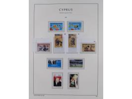 1974/99, seemingly complete mint never hinged collection in album including proofs ('örnek' overprints), miniature sheets and