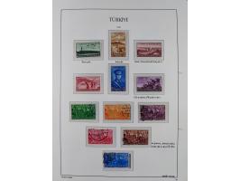 1920/69, mostly unused/mint and cancelled collection ‘Republic of Turkey’ in album with some better and complete issues Angor