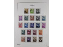 1920/69, mostly unused/mint and cancelled collection ‘Republic of Turkey’ in album with some better and complete issues Angor