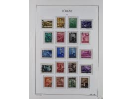 1920/69, mostly unused/mint and cancelled collection ‘Republic of Turkey’ in album with some better and complete issues Angor