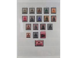 1920/34, in den Hauptnummern augenscheinlich überkomplette, ungebrauchte und postfrische Sammlung inkl. Dienstmarken mit klei