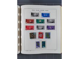 1918/89 (ca.), mint never hinged/unused and mostly used collection with duplicates, including Polish areas, Schlesien, etc., 