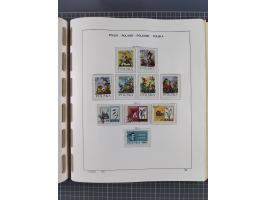 1918/89 (ca.), mint never hinged/unused and mostly used collection with duplicates, including Polish areas, Schlesien, etc., 