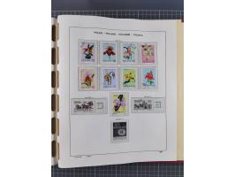 1918/89 (ca.), mint never hinged/unused and mostly used collection with duplicates, including Polish areas, Schlesien, etc., 