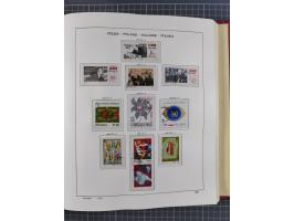 1918/89 (ca.), mint never hinged/unused and mostly used collection with duplicates, including Polish areas, Schlesien, etc., 