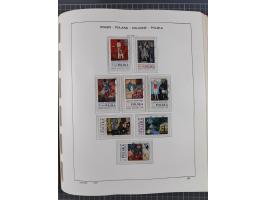 1918/89 (ca.), mint never hinged/unused and mostly used collection with duplicates, including Polish areas, Schlesien, etc., 