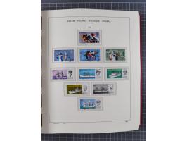 1918/89 (ca.), mint never hinged/unused and mostly used collection with duplicates, including Polish areas, Schlesien, etc., 