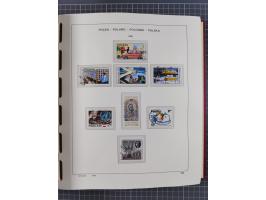 1918/89 (ca.), mint never hinged/unused and mostly used collection with duplicates, including Polish areas, Schlesien, etc., 