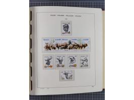 1918/89 (ca.), mint never hinged/unused and mostly used collection with duplicates, including Polish areas, Schlesien, etc., 