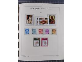 1918/89 (ca.), mint never hinged/unused and mostly used collection with duplicates, including Polish areas, Schlesien, etc., 