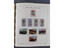 1918/89 (ca.), mint never hinged/unused and mostly used collection with duplicates, including Polish areas, Schlesien, etc., 