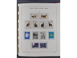 1918/89 (ca.), mint never hinged/unused and mostly used collection with duplicates, including Polish areas, Schlesien, etc., 