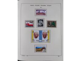 1918/89 (ca.), mint never hinged/unused and mostly used collection with duplicates, including Polish areas, Schlesien, etc., 