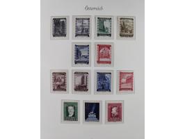 1945/67, in den Hauptnummern komplette bis auf Mi.-Nr. 691 postfrische Sammlung inkl. Mi.-Nr. Va-d sign. Kovar VÖB, 674-92 si