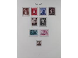 1945/67, in den Hauptnummern komplette bis auf Mi.-Nr. 691 postfrische Sammlung inkl. Mi.-Nr. Va-d sign. Kovar VÖB, 674-92 si