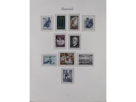 1945/67, in den Hauptnummern komplette bis auf Mi.-Nr. 691 postfrische Sammlung inkl. Mi.-Nr. Va-d sign. Kovar VÖB, 674-92 si