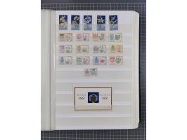 FAUNA: 1940/90 (ca.), collection in album starting with Western Australia Swans, many animal series from Lebanon and Turkey, 