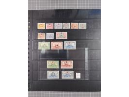 1914/18, WWI Collection including mint set ‘Crescent and Five pointed Star’, London printings, mainly unused and fine.