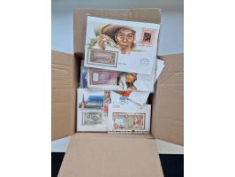 ALLE WELT: 1960/91, über 100 Banknotenbriefe, meist Dubletten, bankfrisch