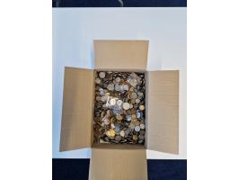 ALLE WELT: 1888/1995 ca., bunte Mischung Umlaufmünzen, ca. 12,6 kg