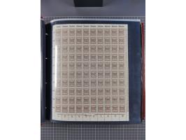 1923, meist postfrische Sammlung mit ca. 200 Bogen ex Mi.-Nr. 313-30, dabei u.a. Mi.-Nr. 330A (4) und 330B (3), gute Erhaltun