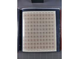 1923, meist postfrische Sammlung mit ca. 200 Bogen ex Mi.-Nr. 313-30, dabei u.a. Mi.-Nr. 330A (4) und 330B (3), gute Erhaltun