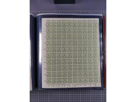 1923, meist postfrische Sammlung mit ca. 200 Bogen ex Mi.-Nr. 313-30, dabei u.a. Mi.-Nr. 330A (4) und 330B (3), gute Erhaltun