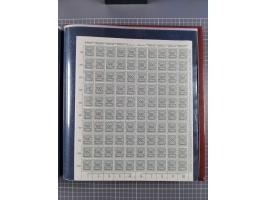 1923, meist postfrische Sammlung mit ca. 200 Bogen ex Mi.-Nr. 313-30, dabei u.a. Mi.-Nr. 330A (4) und 330B (3), gute Erhaltun