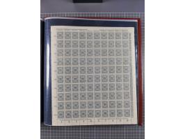 1923, meist postfrische Sammlung mit ca. 200 Bogen ex Mi.-Nr. 313-30, dabei u.a. Mi.-Nr. 330A (4) und 330B (3), gute Erhaltun