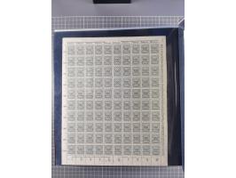 1923, meist postfrische Sammlung mit ca. 200 Bogen ex Mi.-Nr. 313-30, dabei u.a. Mi.-Nr. 330A (4) und 330B (3), gute Erhaltun