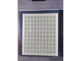 1923, meist postfrische Sammlung mit ca. 200 Bogen ex Mi.-Nr. 313-30, dabei u.a. Mi.-Nr. 330A (4) und 330B (3), gute Erhaltun