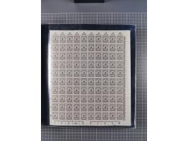 1923, meist postfrische Sammlung mit ca. 200 Bogen ex Mi.-Nr. 313-30, dabei u.a. Mi.-Nr. 330A (4) und 330B (3), gute Erhaltun