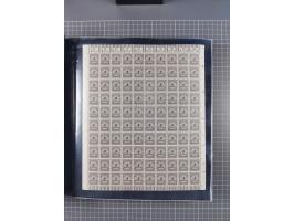 1923, meist postfrische Sammlung mit ca. 200 Bogen ex Mi.-Nr. 313-30, dabei u.a. Mi.-Nr. 330A (4) und 330B (3), gute Erhaltun