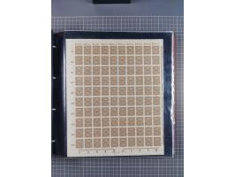 1923, meist postfrische Sammlung mit ca. 200 Bogen ex Mi.-Nr. 313-30, dabei u.a. Mi.-Nr. 330A (4) und 330B (3), gute Erhaltun