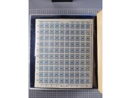 1923, meist postfrische Sammlung mit ca. 200 Bogen ex Mi.-Nr. 313-30, dabei u.a. Mi.-Nr. 330A (4) und 330B (3), gute Erhaltun