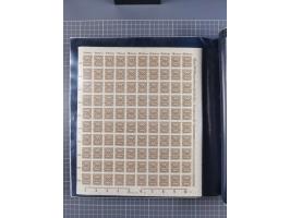 1923, meist postfrische Sammlung mit ca. 200 Bogen ex Mi.-Nr. 313-30, dabei u.a. Mi.-Nr. 330A (4) und 330B (3), gute Erhaltun