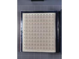 1923, meist postfrische Sammlung mit ca. 200 Bogen ex Mi.-Nr. 313-30, dabei u.a. Mi.-Nr. 330A (4) und 330B (3), gute Erhaltun