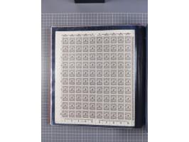 1923, meist postfrische Sammlung mit ca. 200 Bogen ex Mi.-Nr. 313-30, dabei u.a. Mi.-Nr. 330A (4) und 330B (3), gute Erhaltun