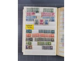 1850/1916 (ca.), Stempelsammlung auf losen Marken nach Orten geordnet, dazu Lombardei Venetien, Feldpost und Levante ungebrau