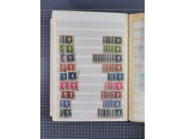 1850/1916 (ca.), Stempelsammlung auf losen Marken nach Orten geordnet, dazu Lombardei Venetien, Feldpost und Levante ungebrau