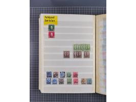 1850/1916 (ca.), Stempelsammlung auf losen Marken nach Orten geordnet, dazu Lombardei Venetien, Feldpost und Levante ungebrau