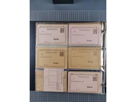 Berlin-Berliner Packetfahrt-Gesellschaft: 1886/1902, interessante Sammlung “Ganzsachenkarten und Streifbänder” mit ca.290 ung