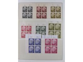 1951/94, postfrische Sammlung Dauerserien, dabei Posthorn in waagerechten oder senkrechten Paaren mit 3 Attesten und 6 Befund