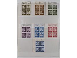 1951/94, postfrische Sammlung Dauerserien, dabei Posthorn in waagerechten oder senkrechten Paaren mit 3 Attesten und 6 Befund