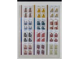 1951/94, postfrische Sammlung Dauerserien, dabei Posthorn in waagerechten oder senkrechten Paaren mit 3 Attesten und 6 Befund